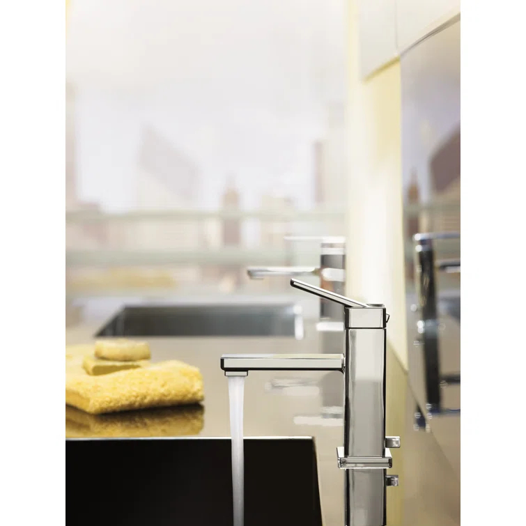 90 Degree Single Hole Bathroom Faucet with Drain Assembly