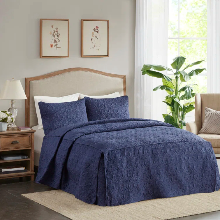 Madison Park Quebec 3 Piece Split Corner Pleated Quilted Bedspread