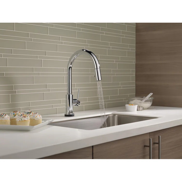 Trinsic Pull Down Sprayer Touch and Voice Control Kitchen Sink Faucet, Touch Control Kitchen Faucet
