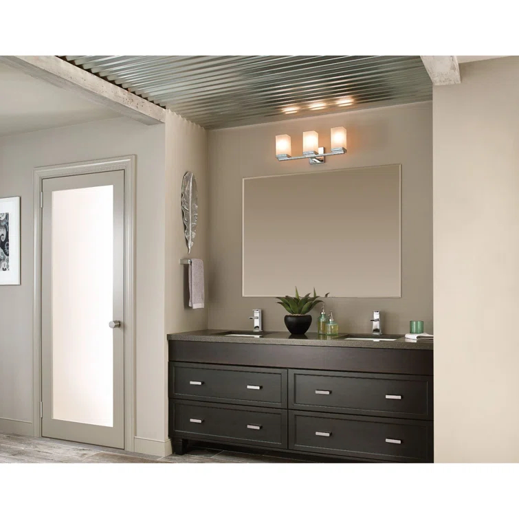 90 Degree Single Hole Bathroom Faucet with Drain Assembly