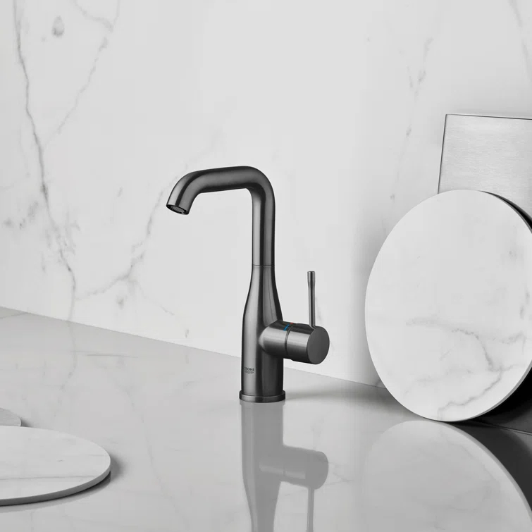 GROHE Essence Single Hole Bathroom Faucet with Single Handle, Size Large