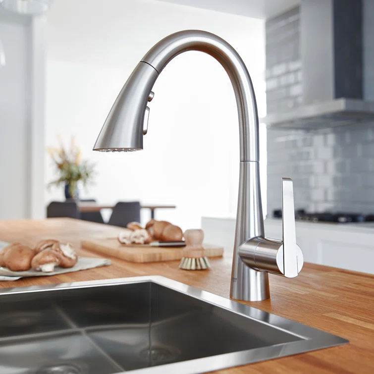 ZEDRA Single-Handle Pull Down Kitchen Faucet Triple Spray 1.75 GPM