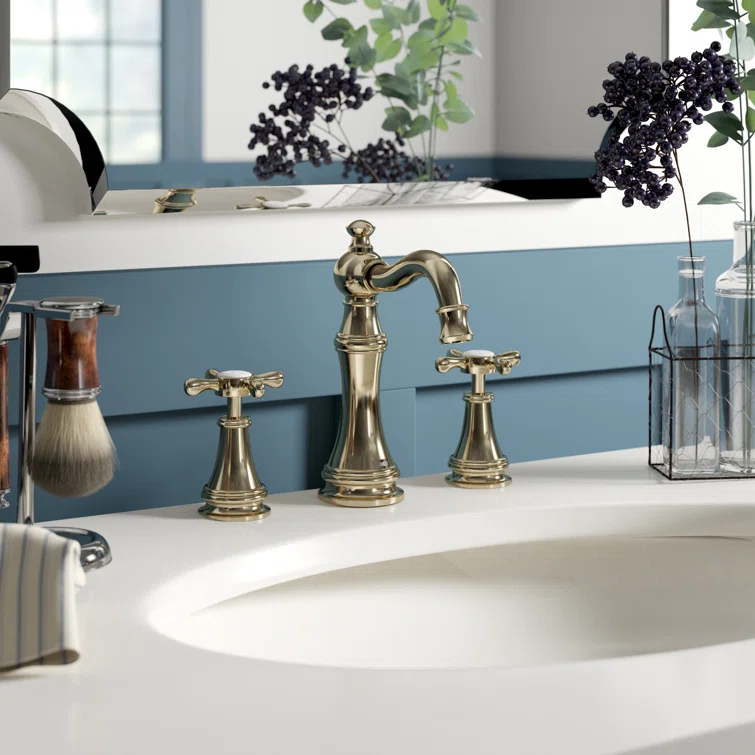 Weymouth Widespread Bathroom Faucet with Drain Assembly