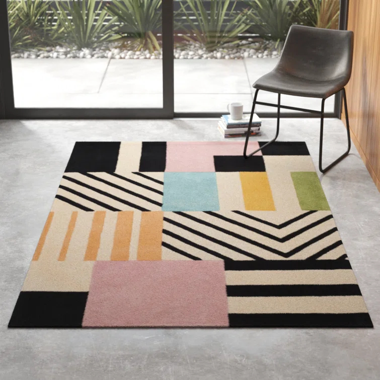 Tripoli Wool Ivory/Black/Pink Rug