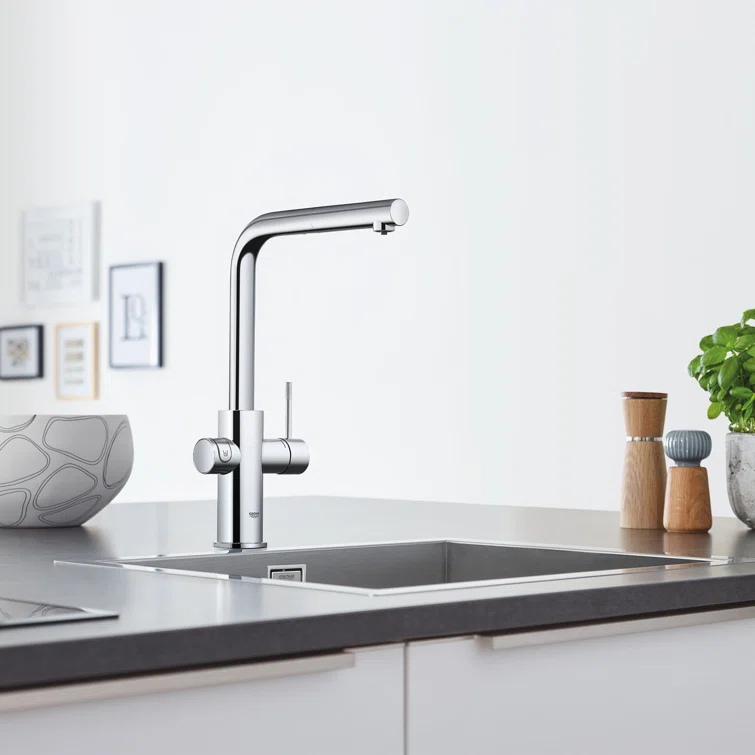 Blue Pull Out Single Handle Kitchen Faucet with Accessories