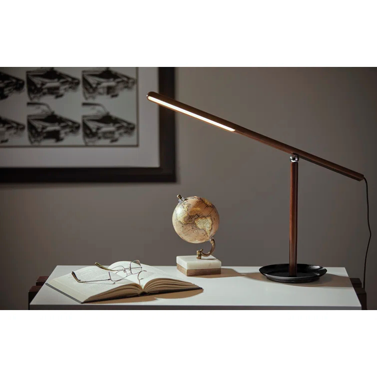 Dris Adjustable Desk Lamp