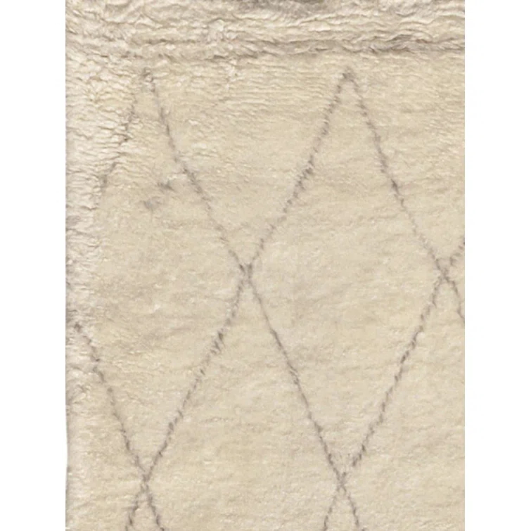 Casablanca Moroccan Collection Hand-Knotted Wool Area Rug- 5' 6' X 8' 6' - Ivory - 5' 6' X 8' 6'