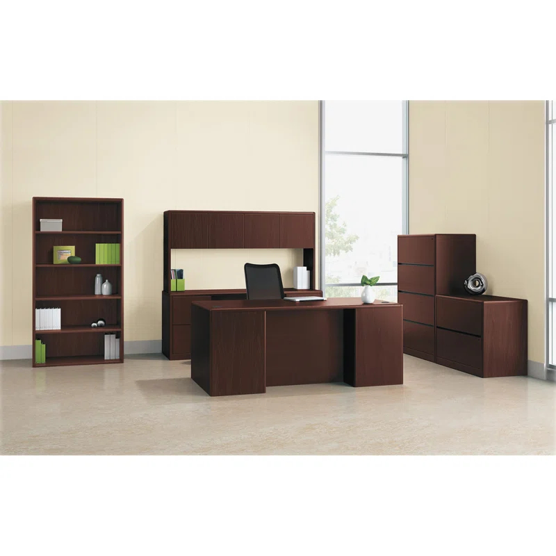 10700 Series Executive Desk