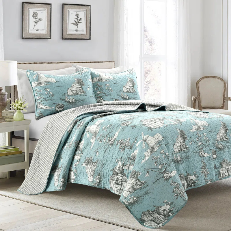 Reyna Reversible Quilt Set (Set of 3)