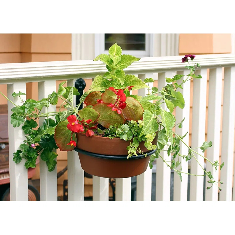 Metal Weather Resistant Bracket Plant Stand (Set of 2)