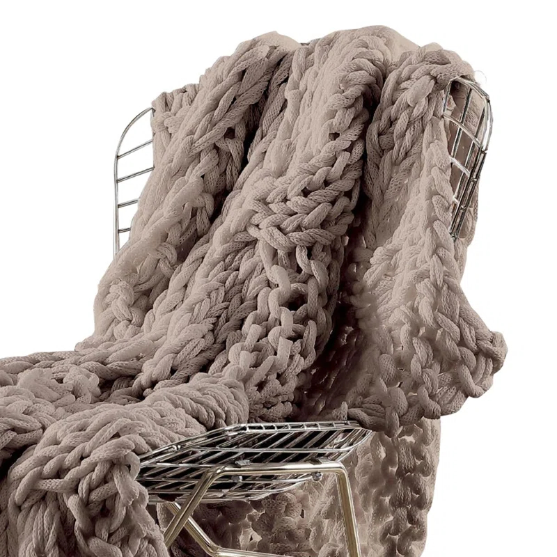 the Urban Port Throw