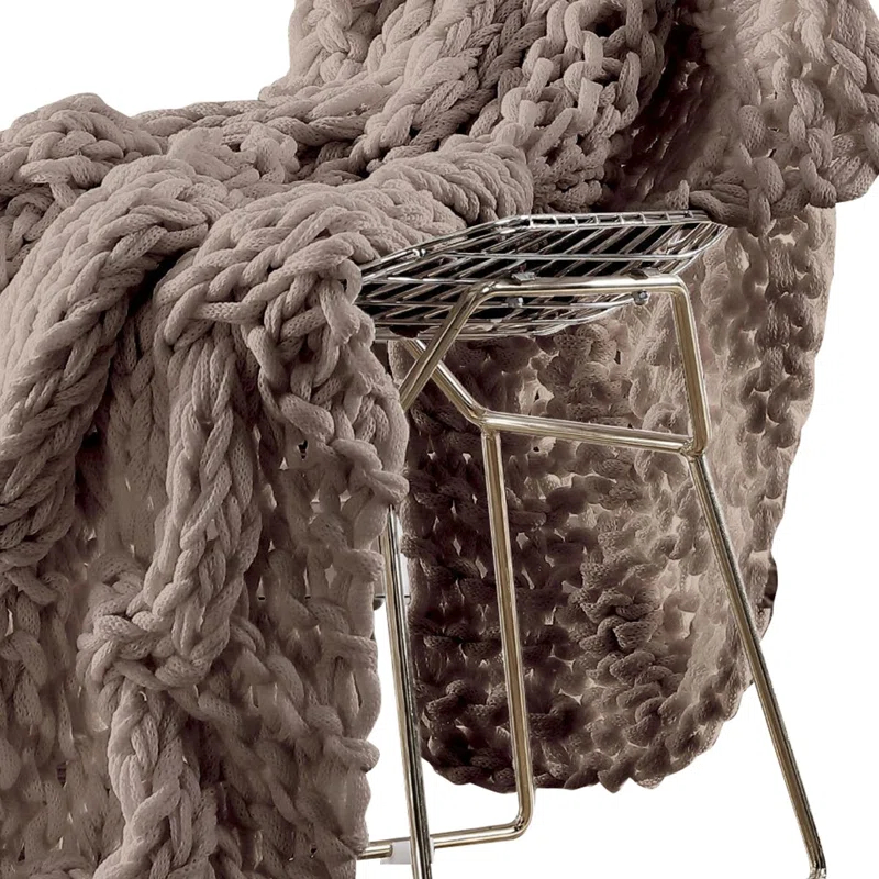 the Urban Port Throw