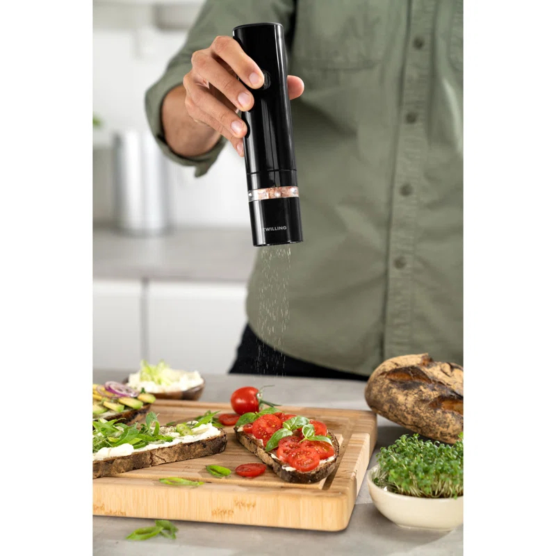 Black Matte Electric Salt and Pepper Mill with Ceramic Grinder
