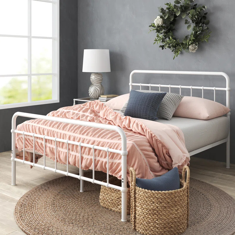 Zinus Florence 42" Modern Farmhouse Metal Platform Bed