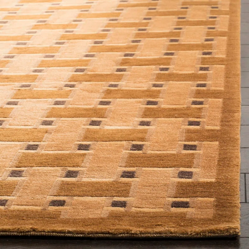 Safavieh Tibetan Hand Knotted Wool Pile Rug