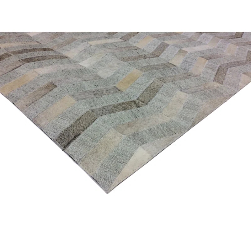 Pasargad Chevron Handmade Cowhide Silk Silver/Gray Area Rug