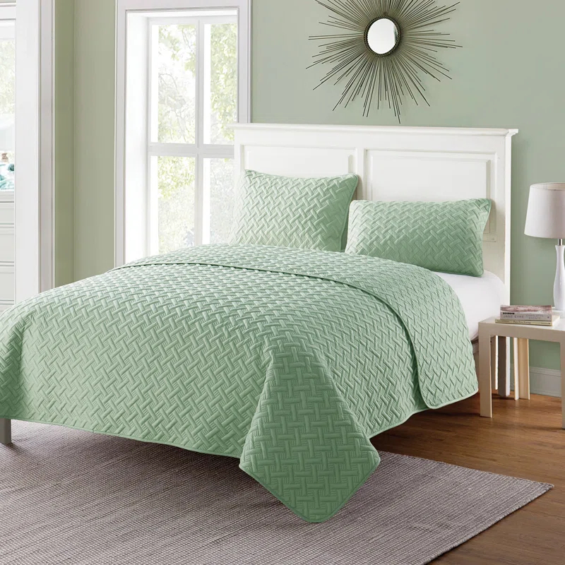 Nina Embossed Basketweave Quilt Set