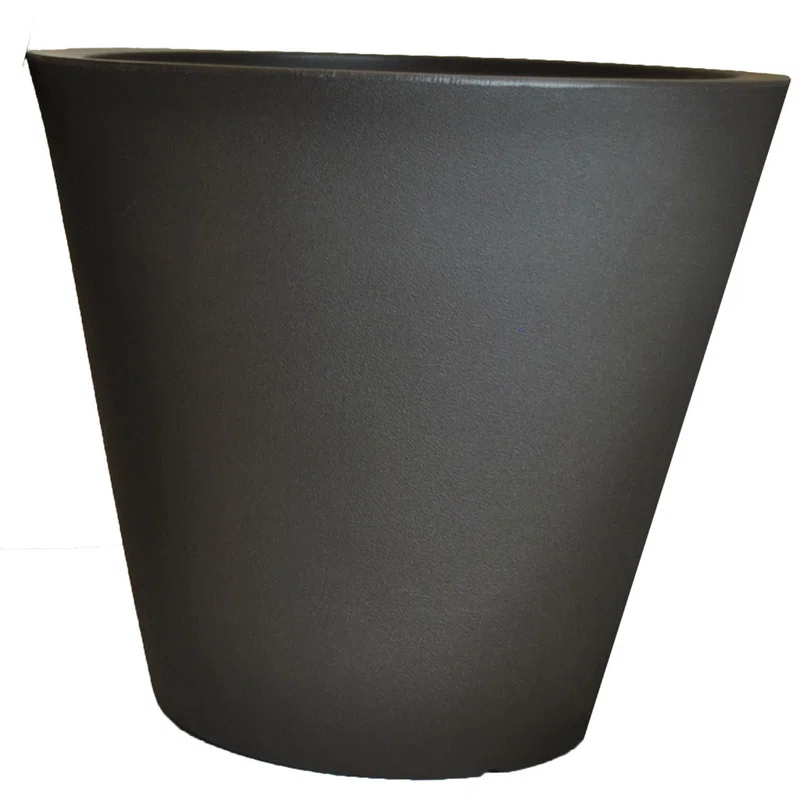 Wrought Studio™ Queens Boulevard Pot Planter