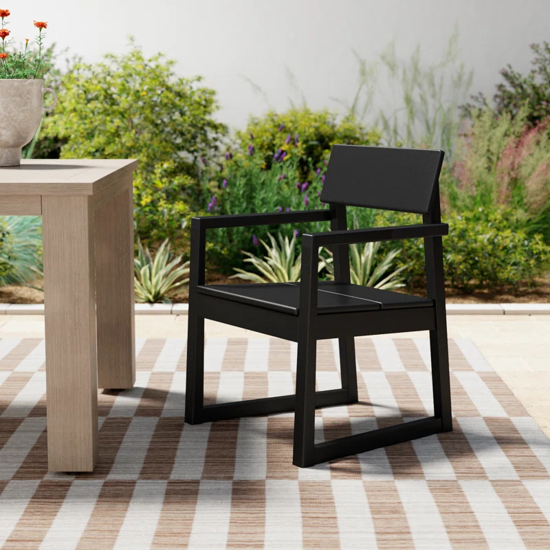 EDGE Dining Arm Chair