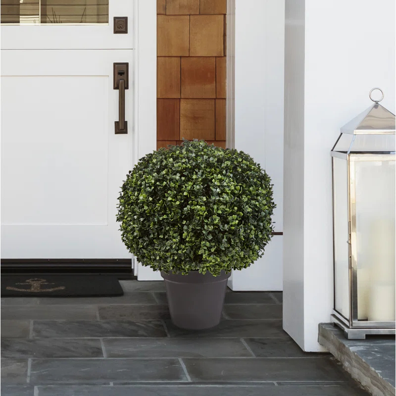 Pure Garden Topiary Life Artificial Boxwood Plant - 21-Inch Topiary Ball Faux Plant - Indoor or Outdoor Fake Plants for Home, Entryway, or Porch Decor