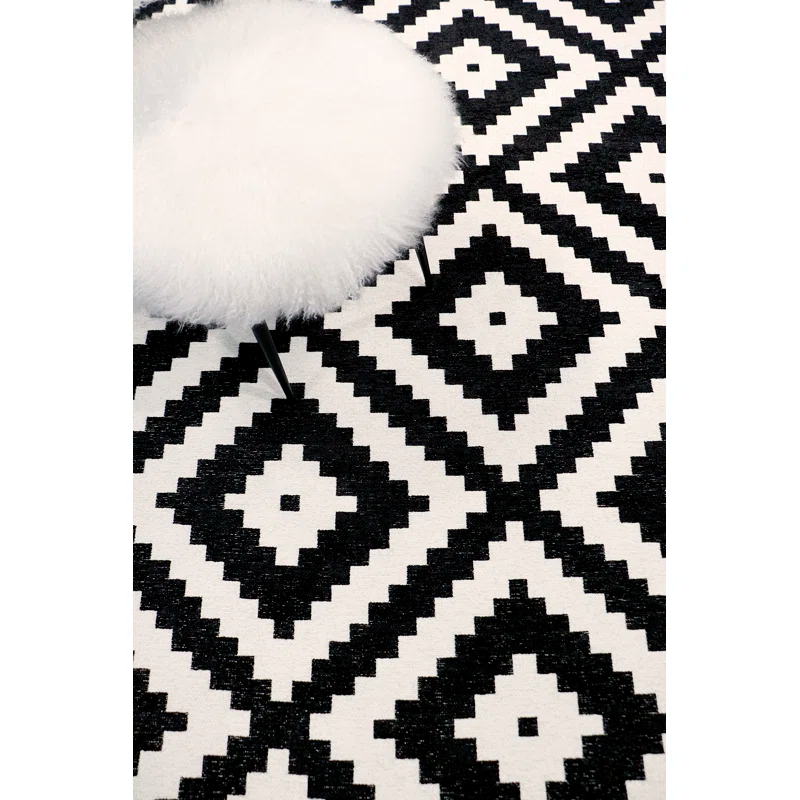 Pasargad Geometric Black/White Area Rug