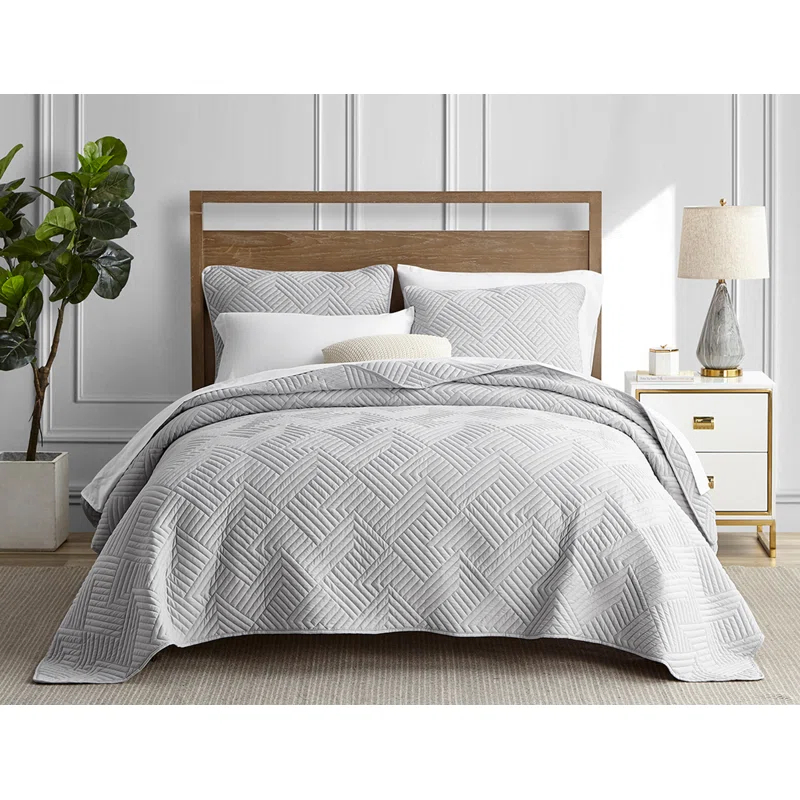 DESIGN STUDIO Garment Wash Grid All-Season Reversible Soft Microfiber Quilt Set