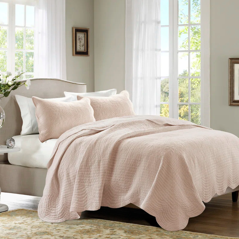 Madison Park Tuscany Scalloped Edge Quilt Set