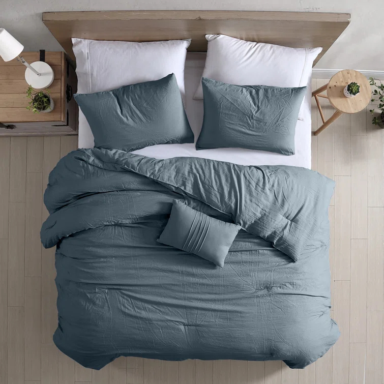 Modern Threads Modern Threads - Beck Comforter Set - Down Alternative Brushed Microfiber - Elegant All Season Bedspread Set - includes Comforter, Shams, & Decorative Pillow