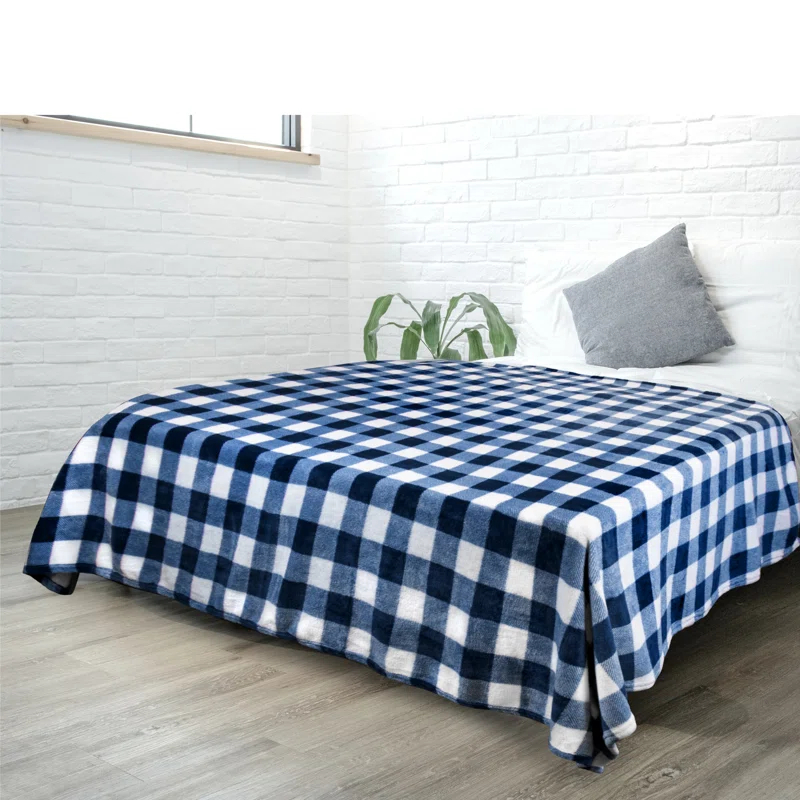 Pavilia Hand Woven Throw Blanket