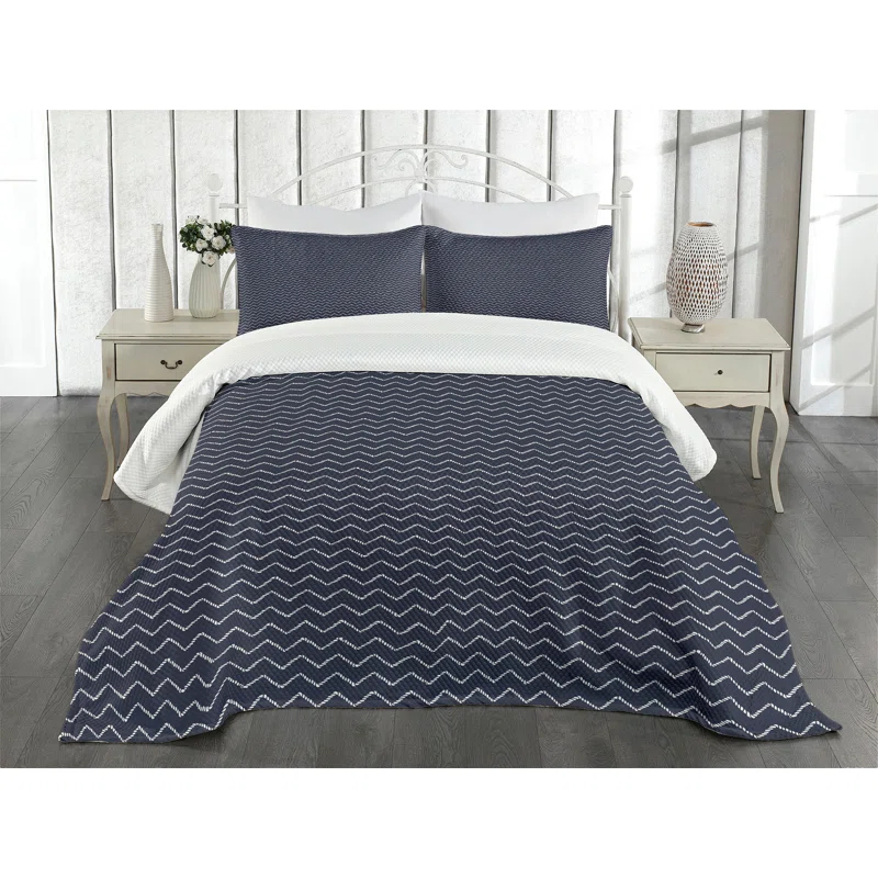 Ambesonne Ambesonne Navy Blue Bedspread Set  Chevron Zigzag Themes  Navy Blue and White
