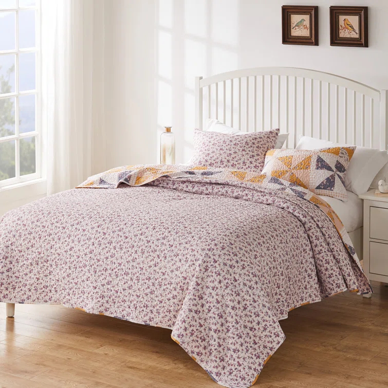 Greenland Home Fashions Heirloom Posey Reversible Quilt Set