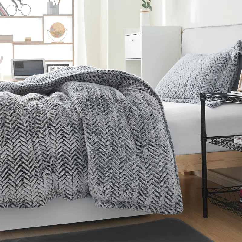 Coma Inducer Peak Of Cozy Baffle Box Stitch Chevron / Zig Zag Comforter Set