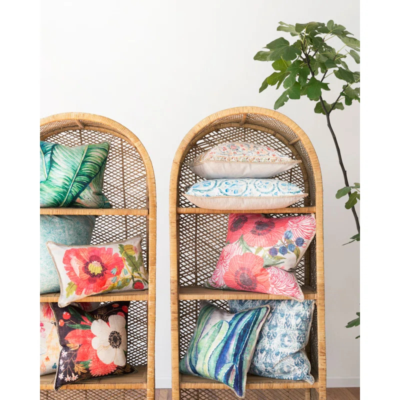 Loloi Rugs Floral Indoor/Outdoor Throw Pillow