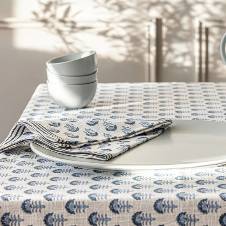 over&back Hand-Blocked Tablecloth