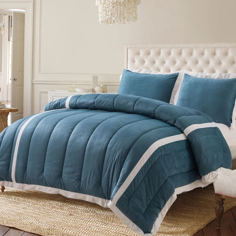 Kasentex Channel Comforter Set