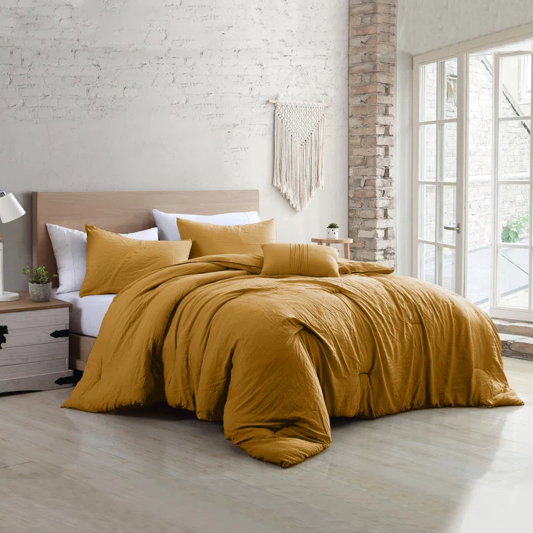 Modern Threads Modern Threads - Beck Comforter Set - Down Alternative Brushed Microfiber - Elegant All Season Bedspread Set - includes Comforter, Shams, & Decorative Pillow