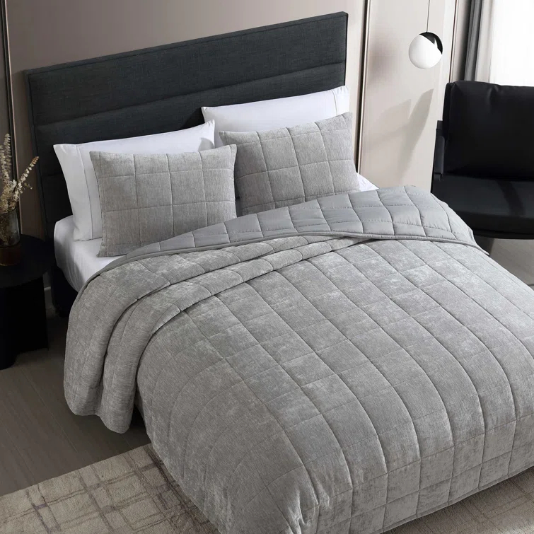 Vera Wang Vera Wang Chenille Box Solid Reversible Quilt Set