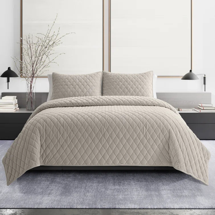 Vera Wang Waffle Stripe Vera Wang Diamond Velvet Quilt Set