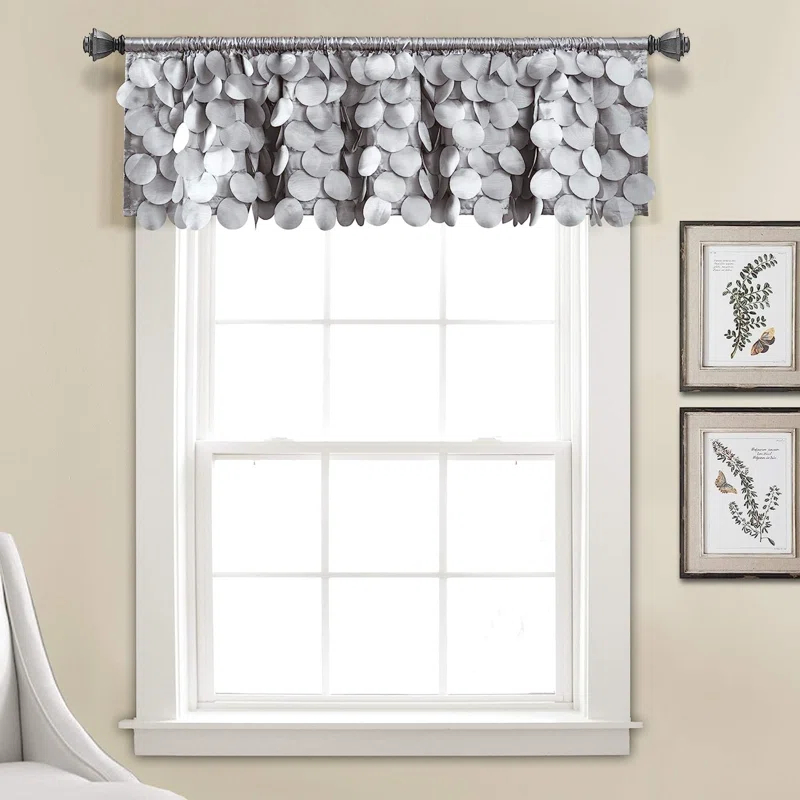 Lush Decor Gigi Scalloped Window Valance