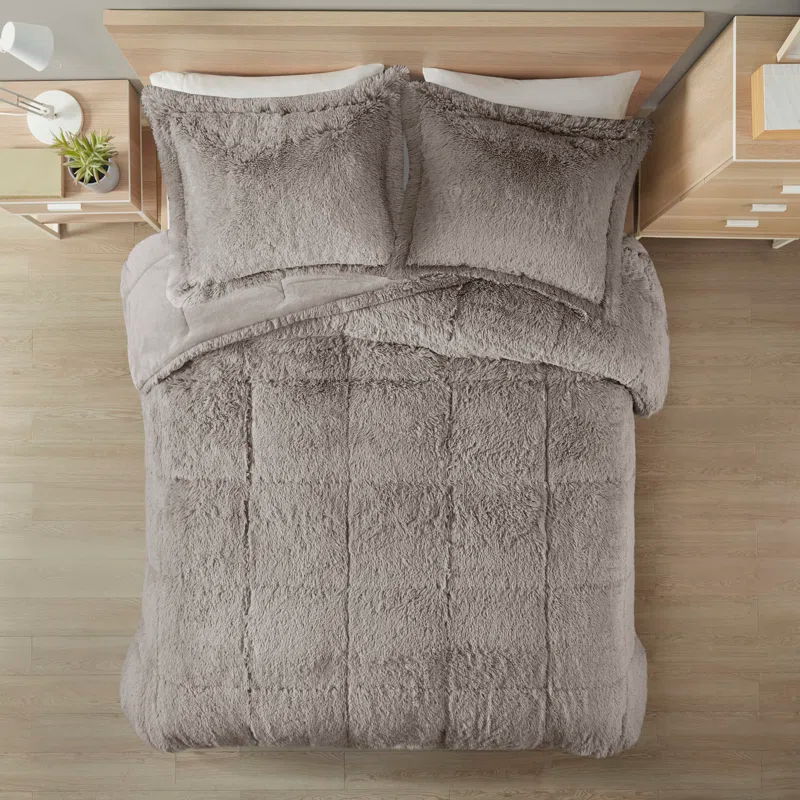 Intelligent Design Malea Shaggy Faux Fur Comforter Mini Set