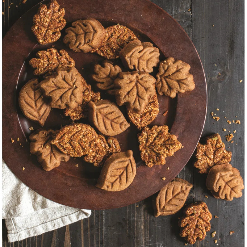 Nordic Ware Nordic Ware Non-Stick Novelty Leaf-Lettes Cakelet Pan