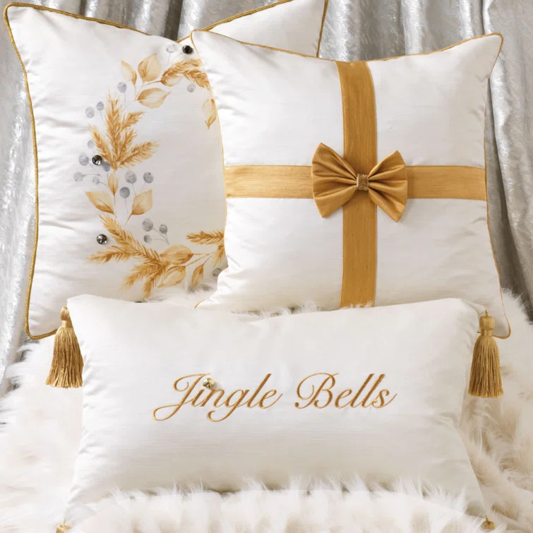 Eastern Accents Holiday Appliqued Throw Pillow