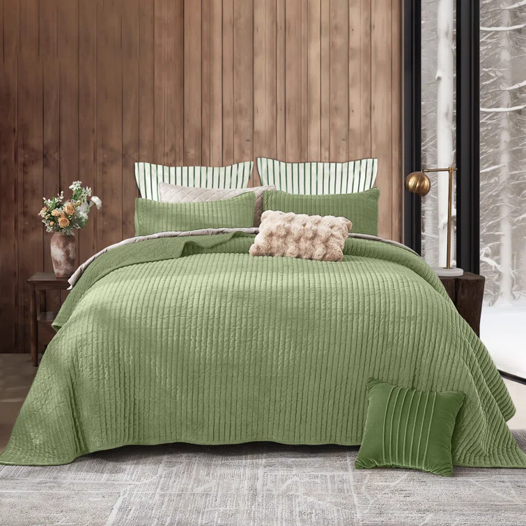 Wonderful Textile Wonderful Velvet 3-piece reversible quilt set