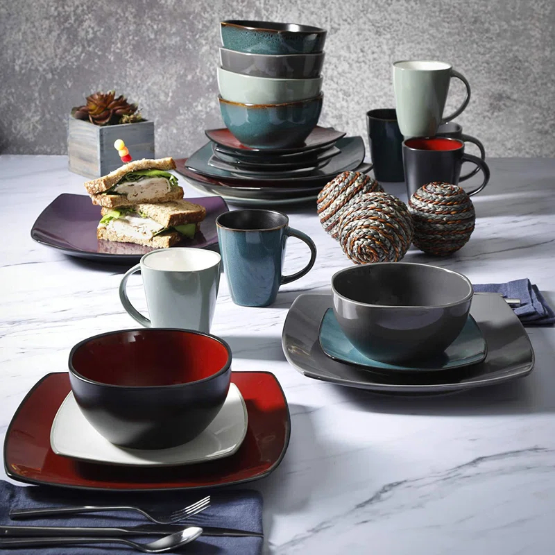 Dinnerware Set