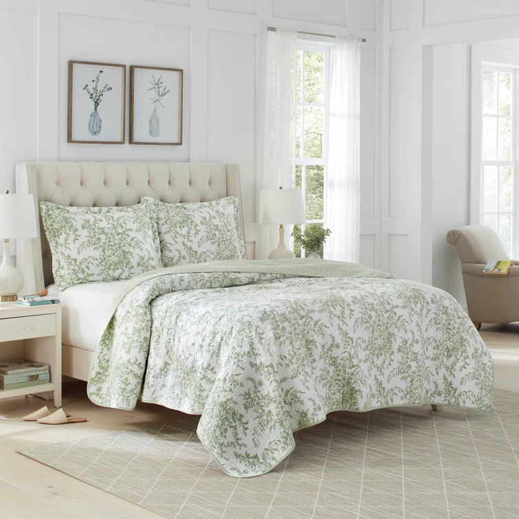 Laura Ashley Laura Ashley Bedford Cotton Reversible Quilt Set