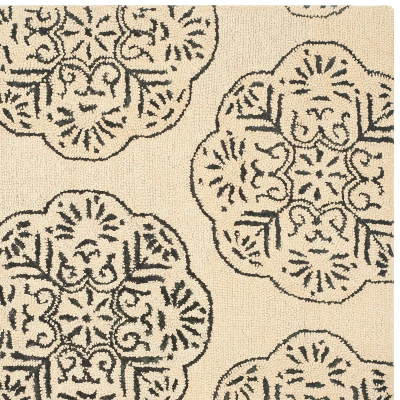 Safavieh Bella Hand Tufted Wool Damask Rug