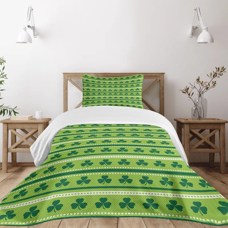 Ambesonne Ambesonne Green Bedspread Set Traditional Irish Clovers Lime Green Dark Green