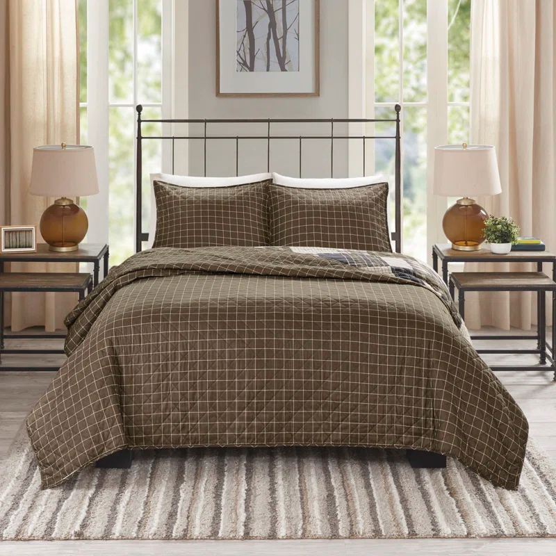 Timber 3 Piece Reversible Printed Quilt Set