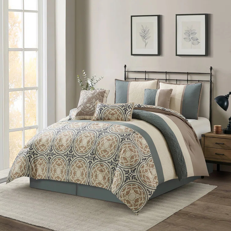 Nanshing America, Inc Camila Comforter Set