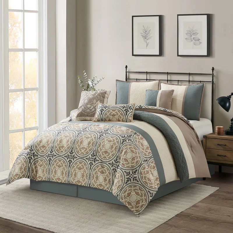 Nanshing America, Inc Camila Comforter Set